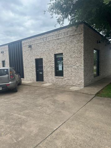 933 SW 3rd Street Grand Prairie TX 75051