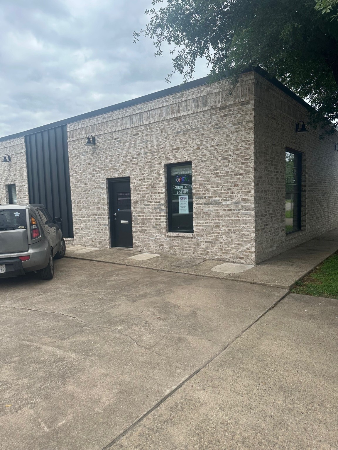 933 SW 3rd Street Grand Prairie TX 75051