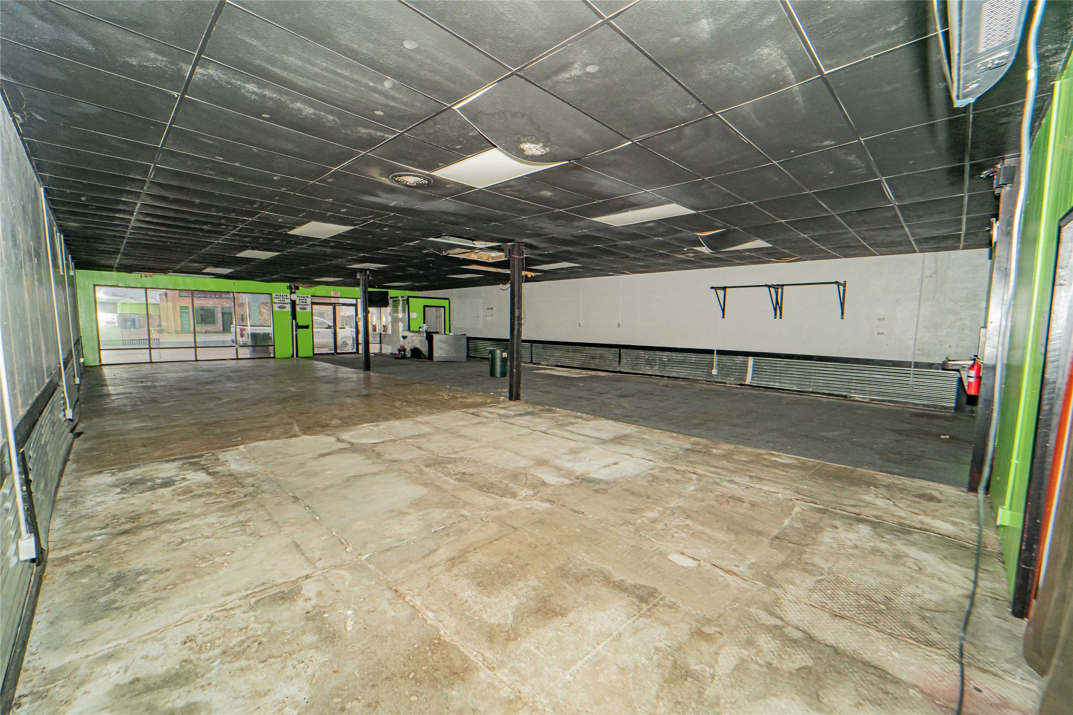 220 E Walker Street Breckenridge TX 76424