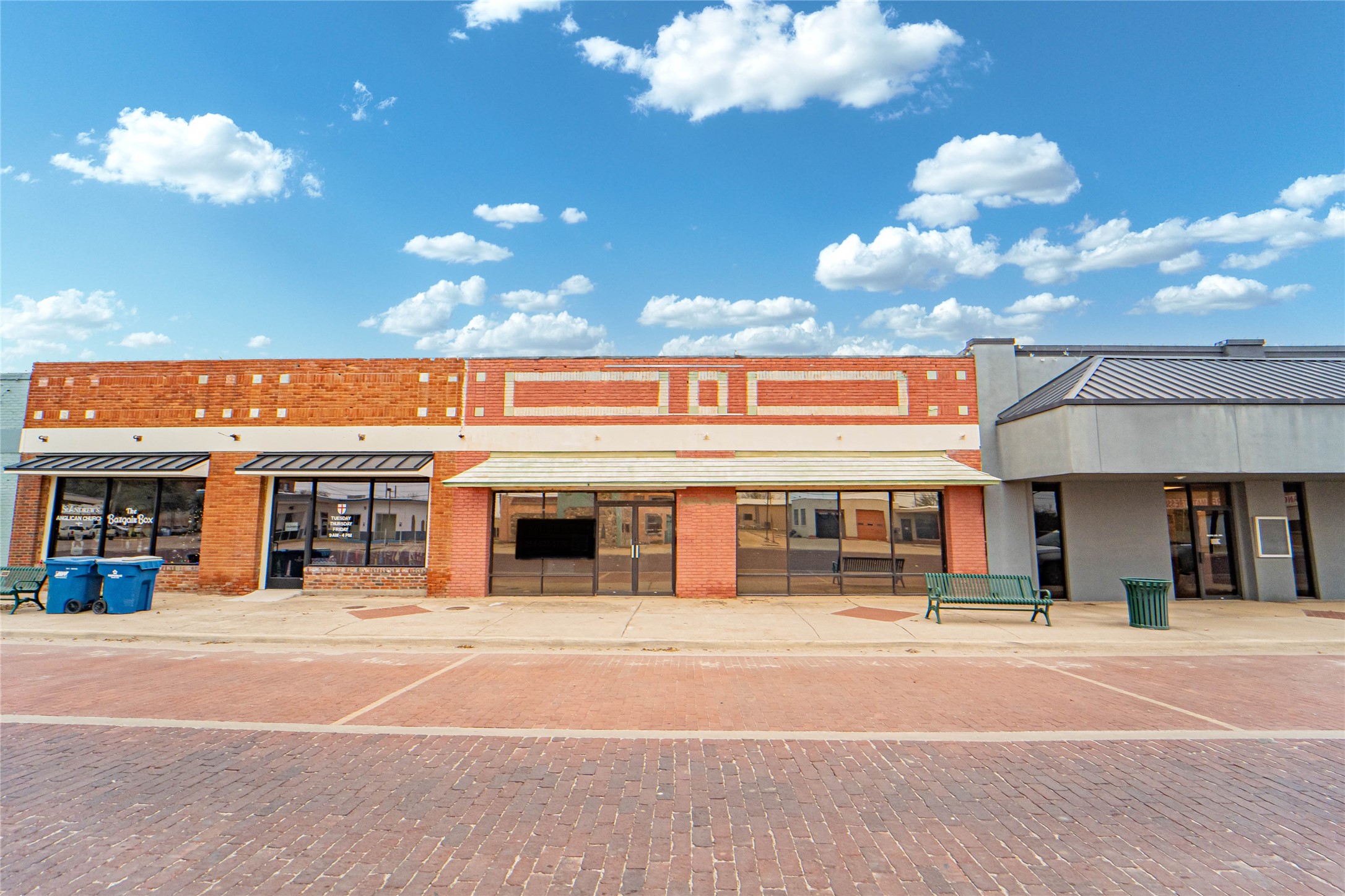 220 E Walker Street Breckenridge TX 76424