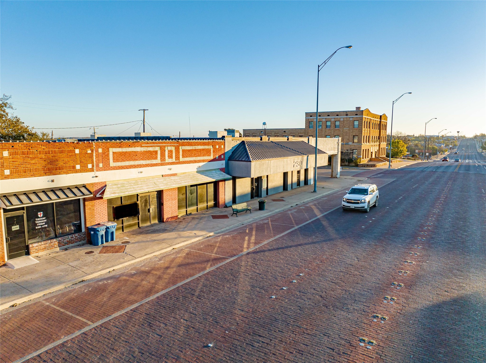220 E Walker Street Breckenridge TX 76424