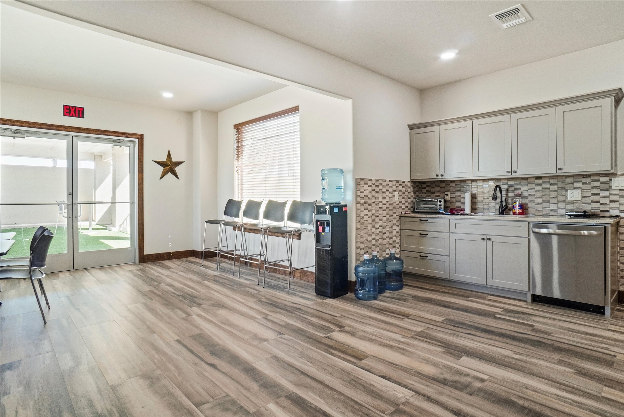 809 Woodrow Wilson Ray Circle Bridgeport TX 76426