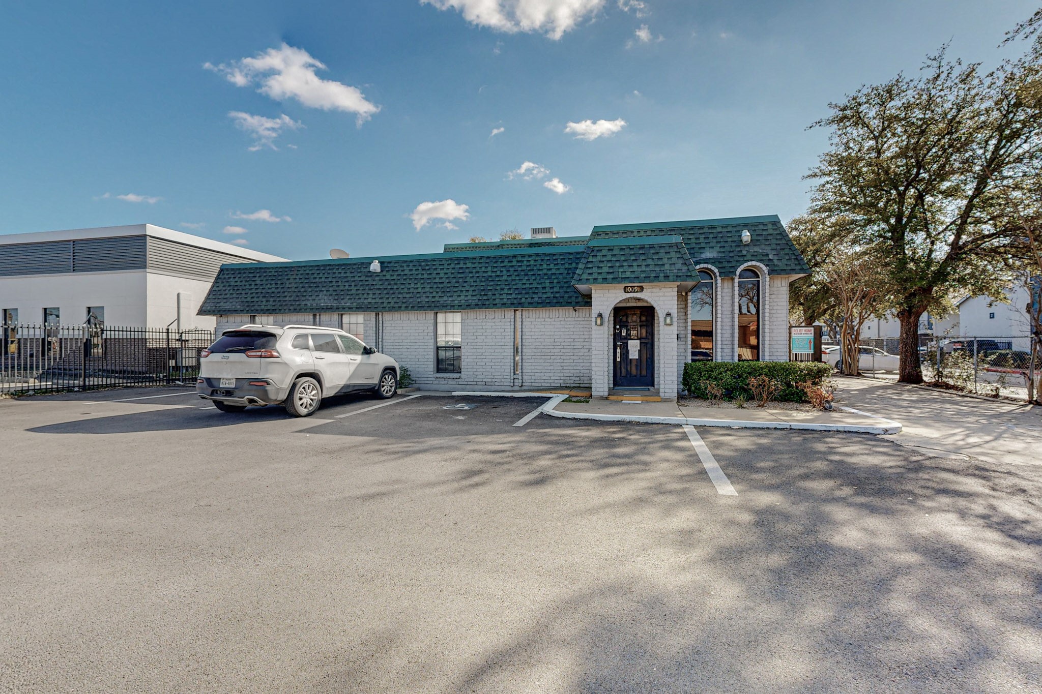 10098 Royal Lane Dallas TX 75238