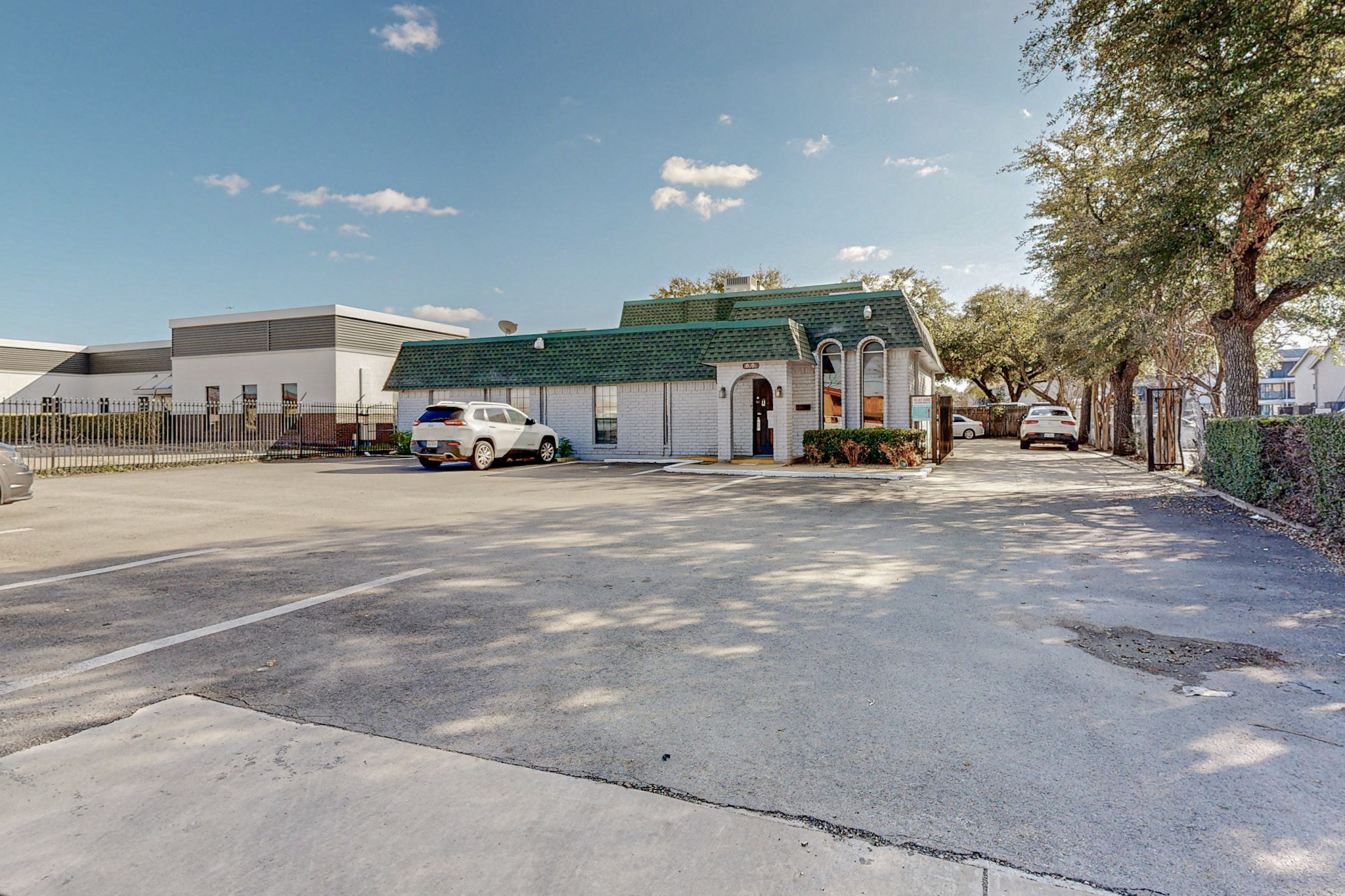 10098 Royal Lane Dallas TX 75238