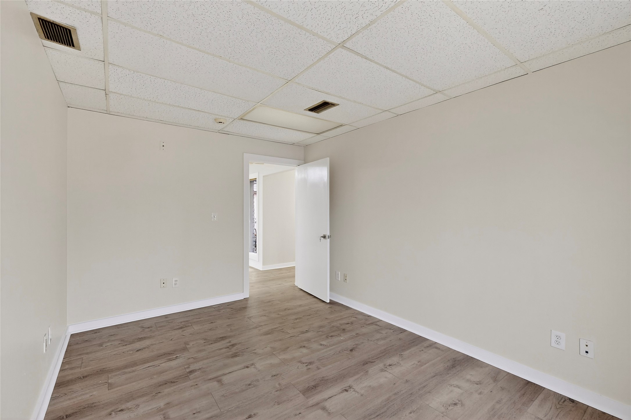 10098 Royal Lane Dallas TX 75238