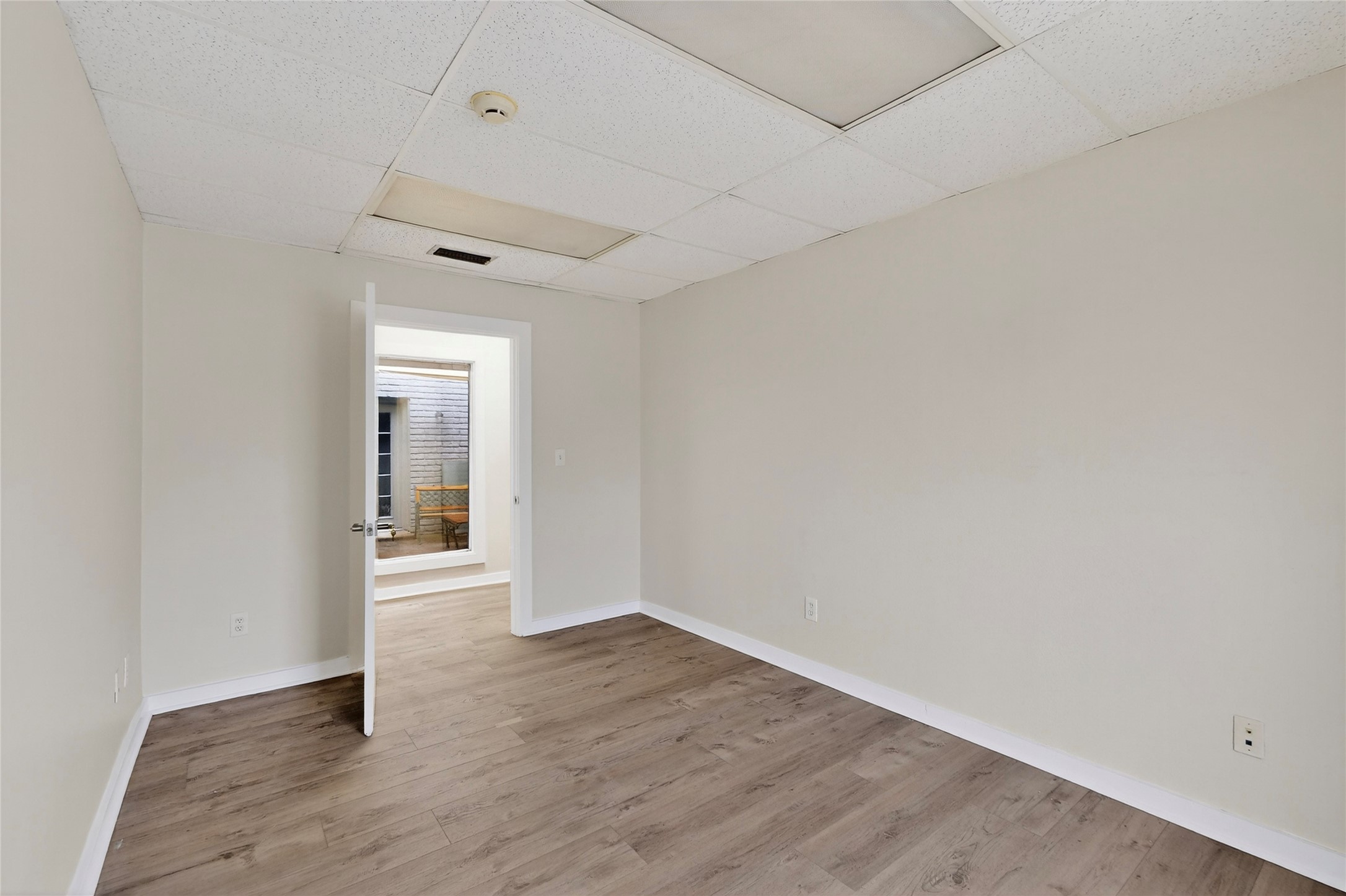 10098 Royal Lane Dallas TX 75238