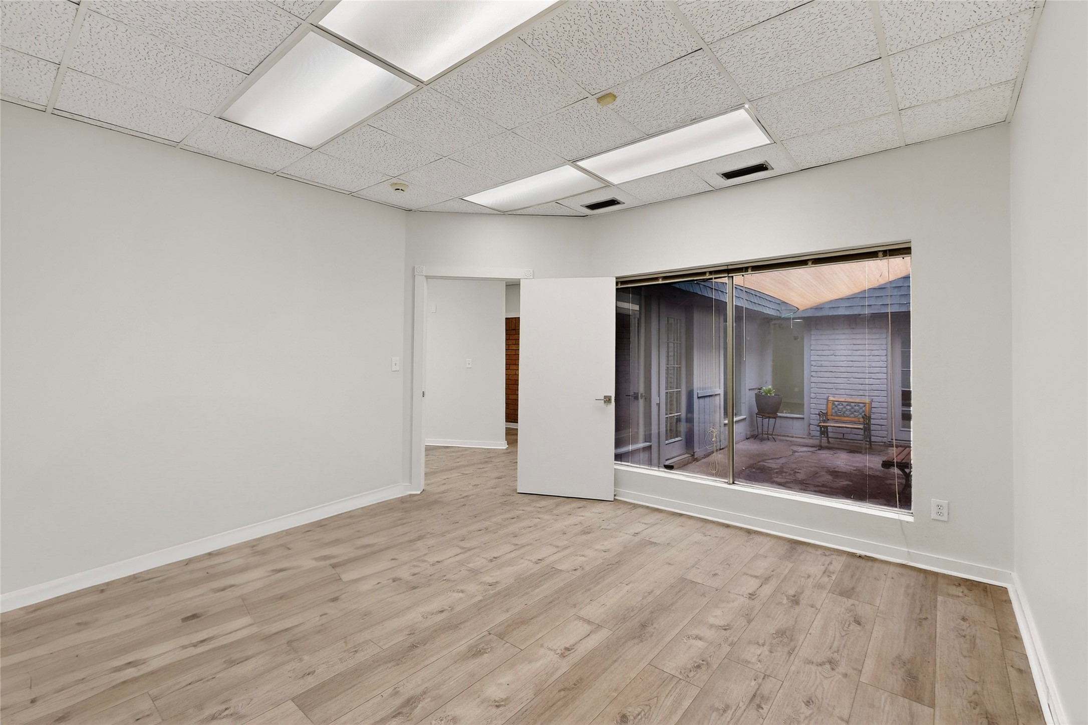 10098 Royal Lane Dallas TX 75238