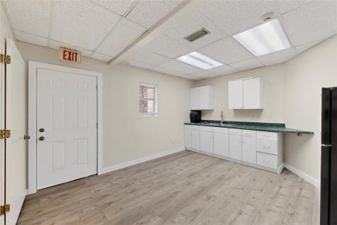 10098 Royal Lane Dallas TX 75238