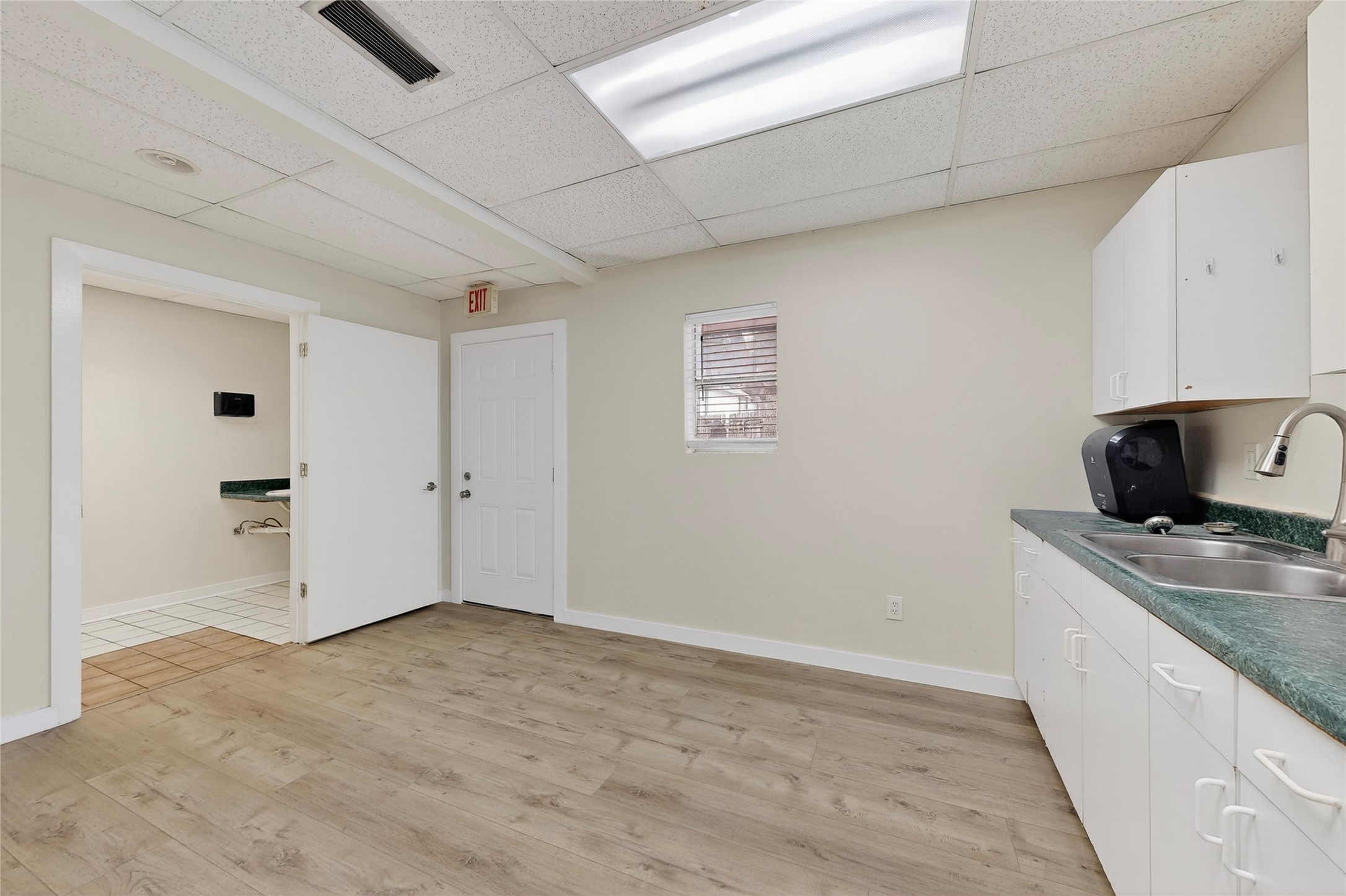 10098 Royal Lane Dallas TX 75238