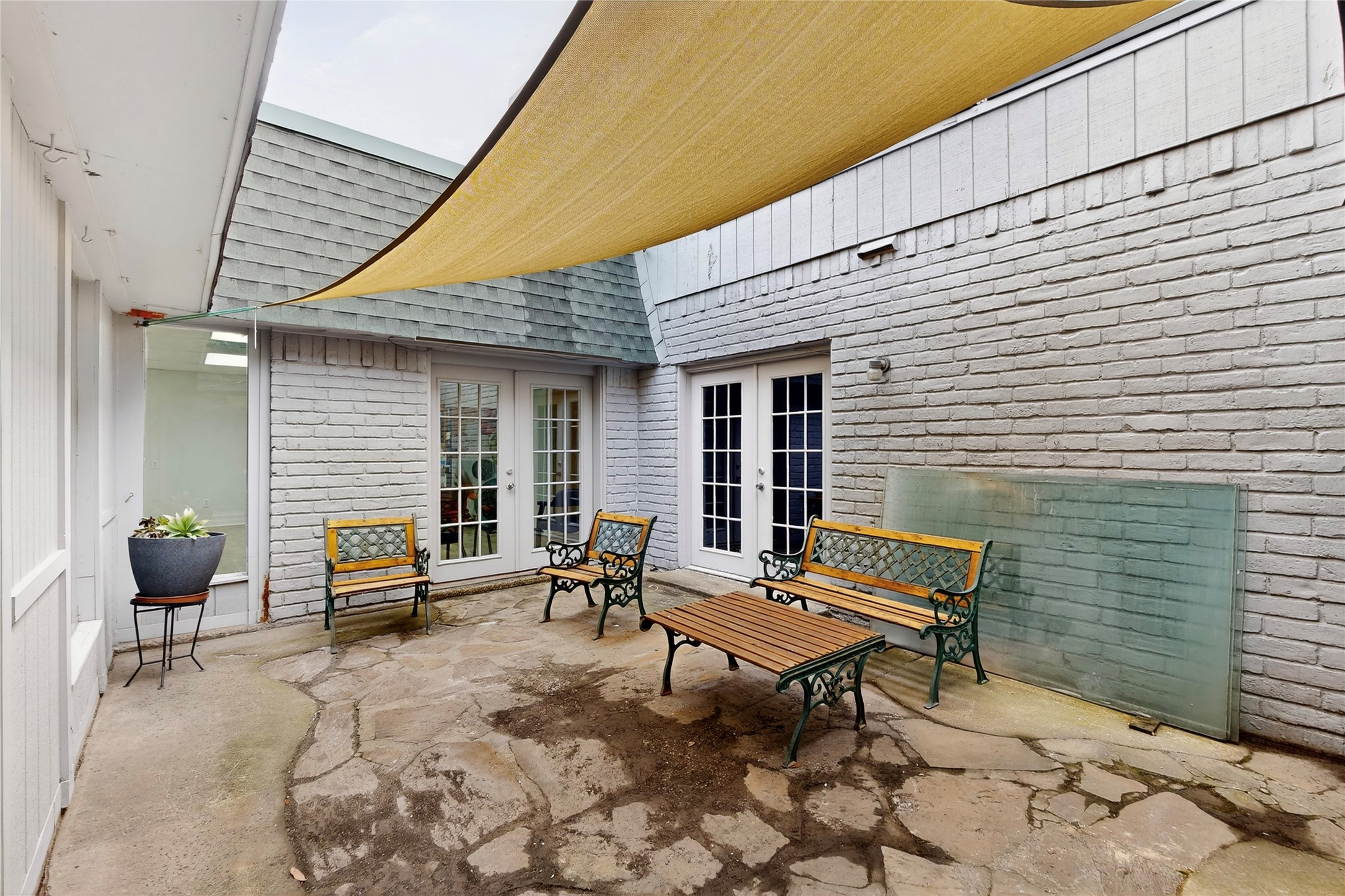 10098 Royal Lane Dallas TX 75238