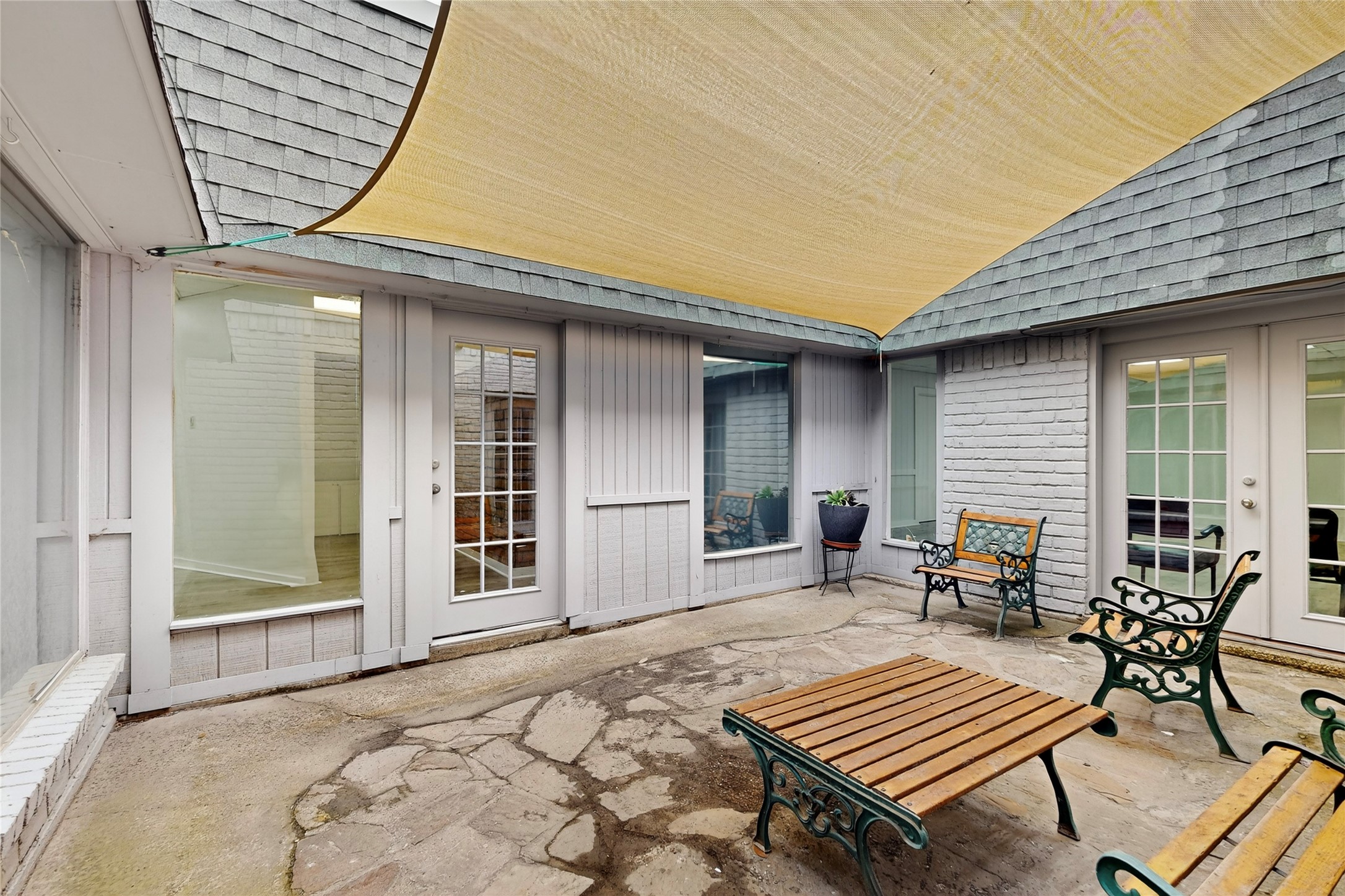 10098 Royal Lane Dallas TX 75238