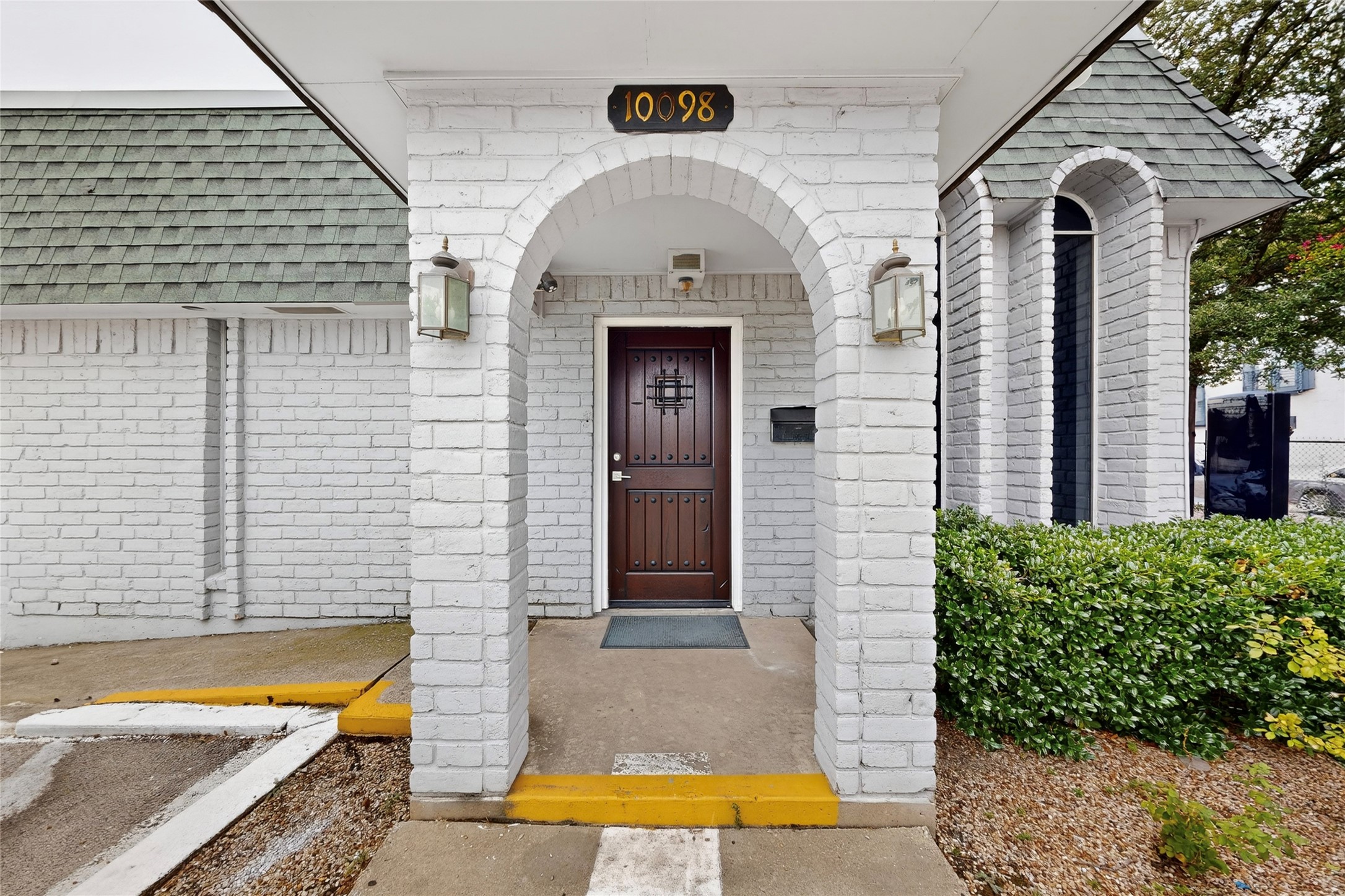 10098 Royal Lane Dallas TX 75238