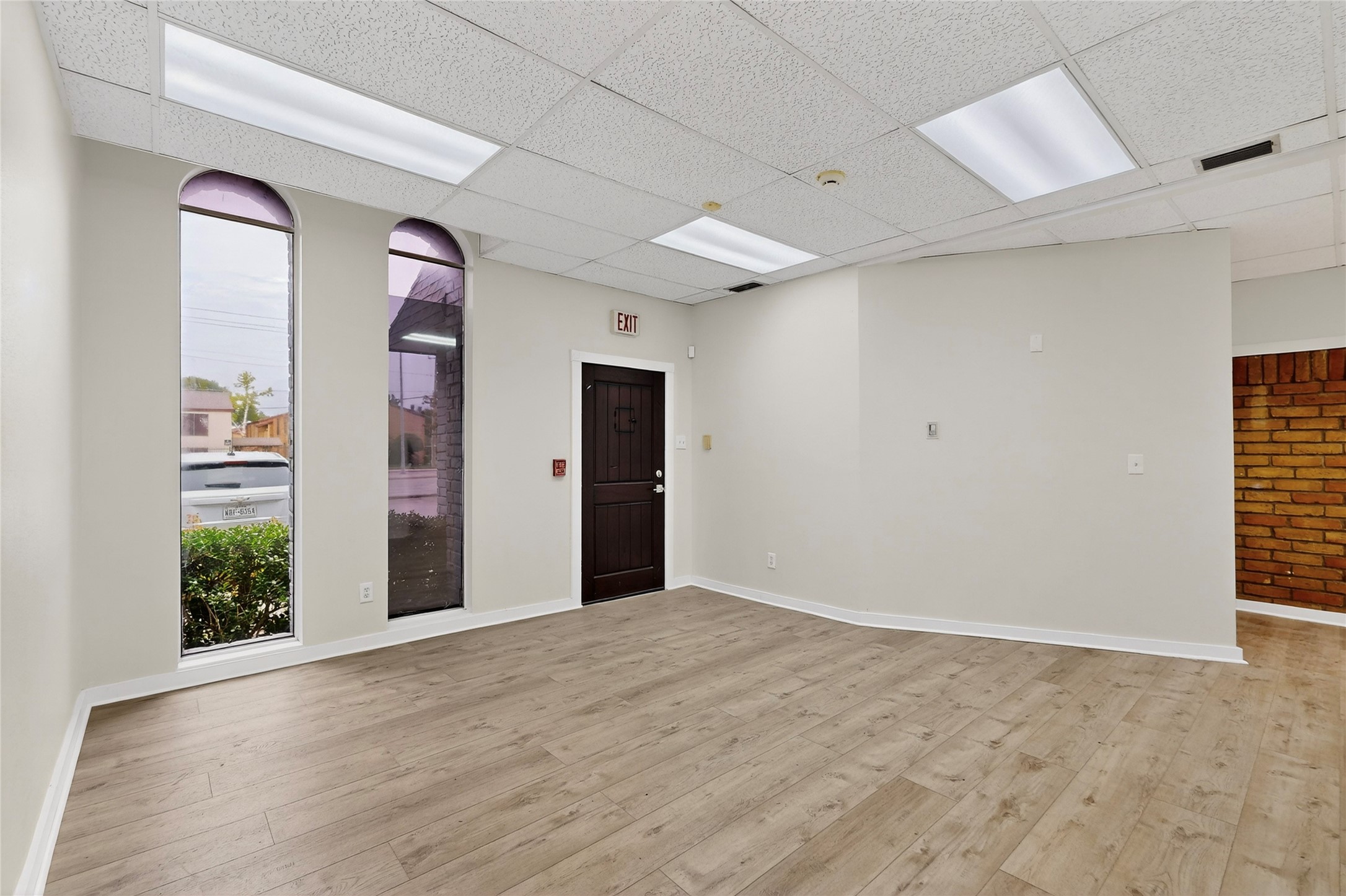 10098 Royal Lane Dallas TX 75238