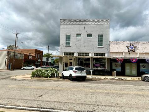 100 N Main Street Collinsville TX 76233