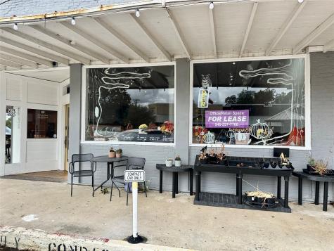 100 N Main Street Collinsville TX 76233