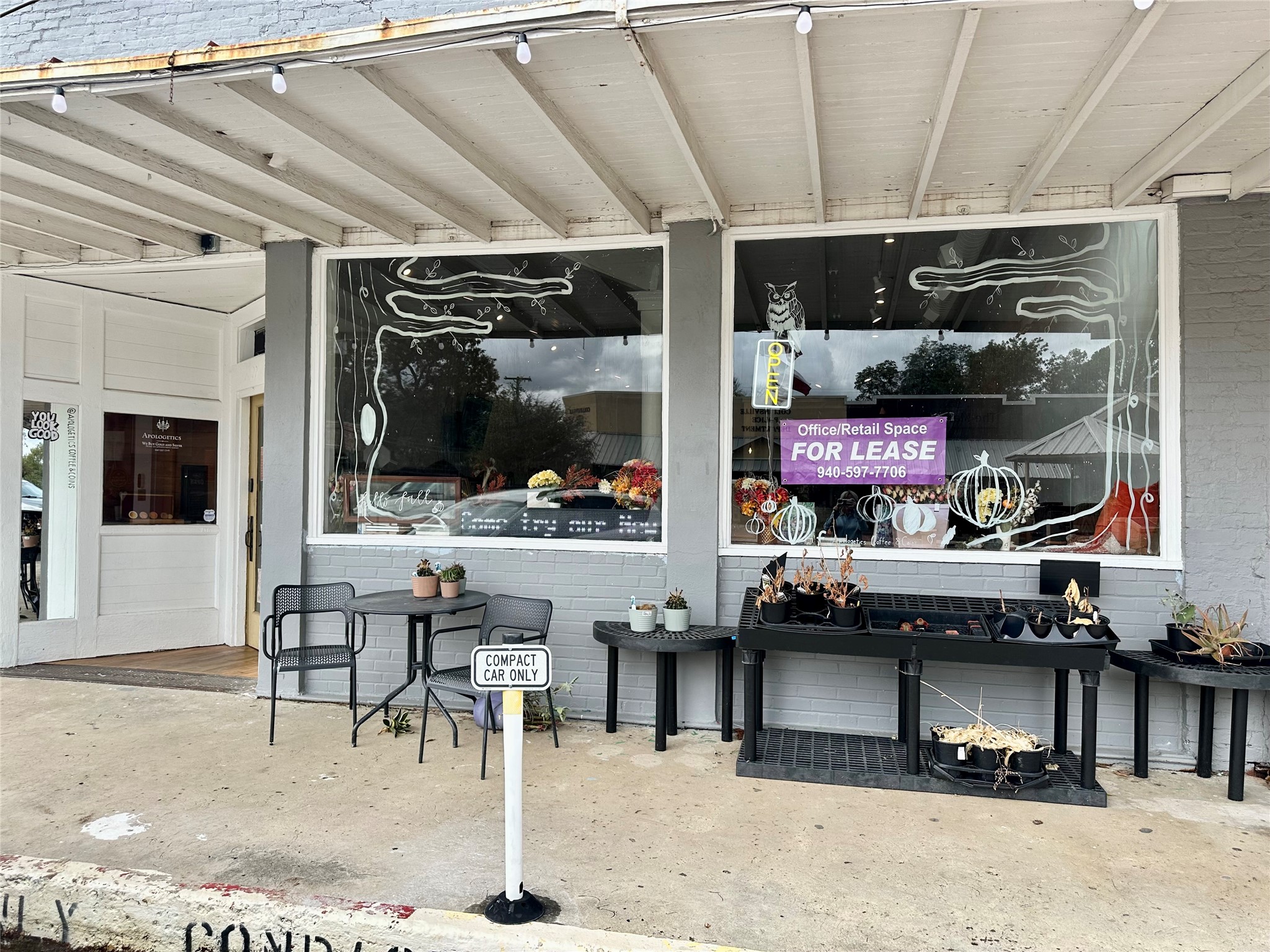 100 N Main Street Collinsville TX 76233
