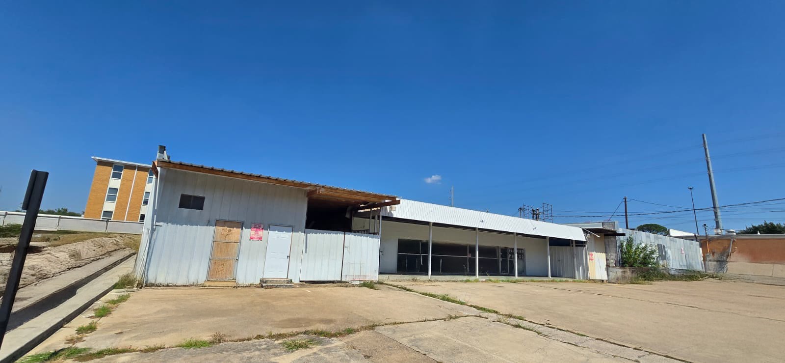 2112 W Prairie Street Denton TX 76201