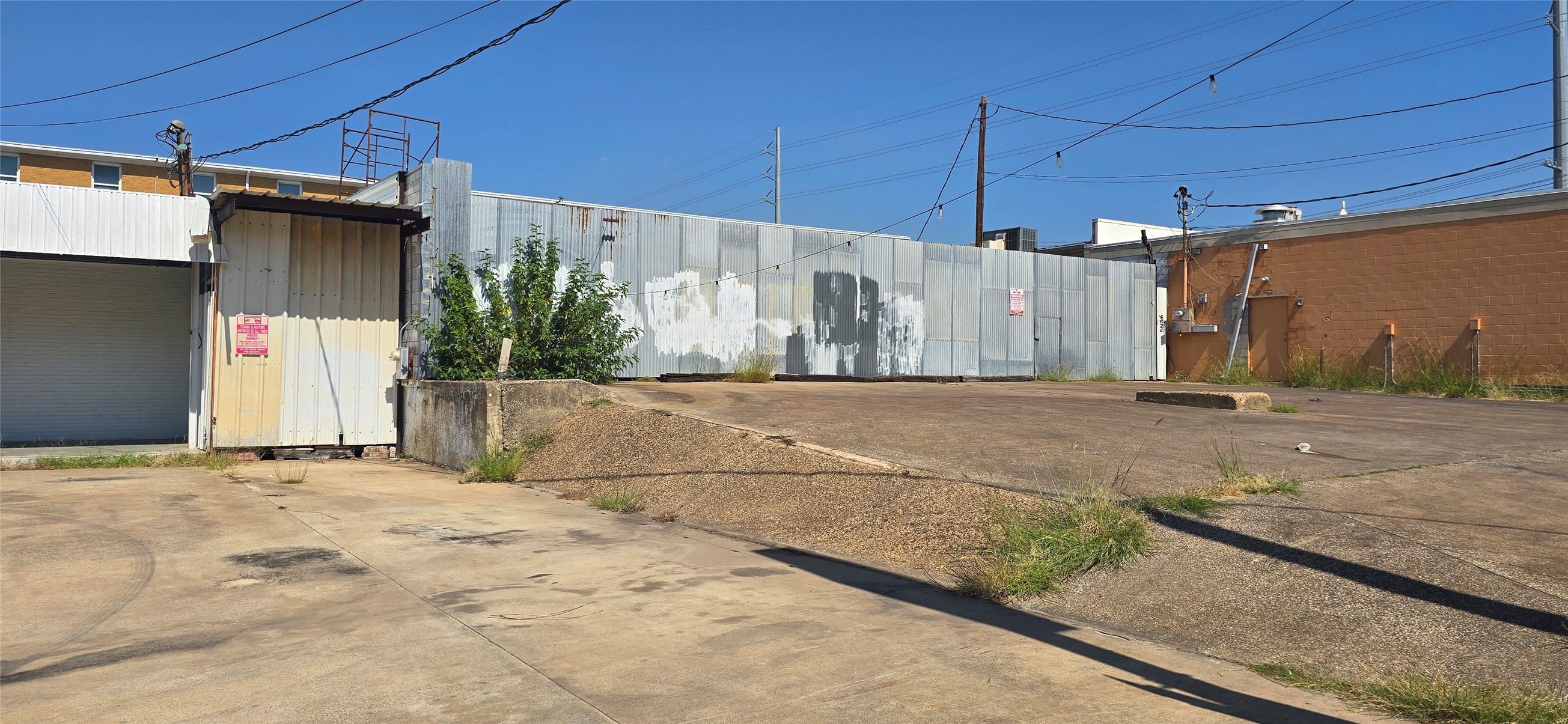 2112 W Prairie Street Denton TX 76201