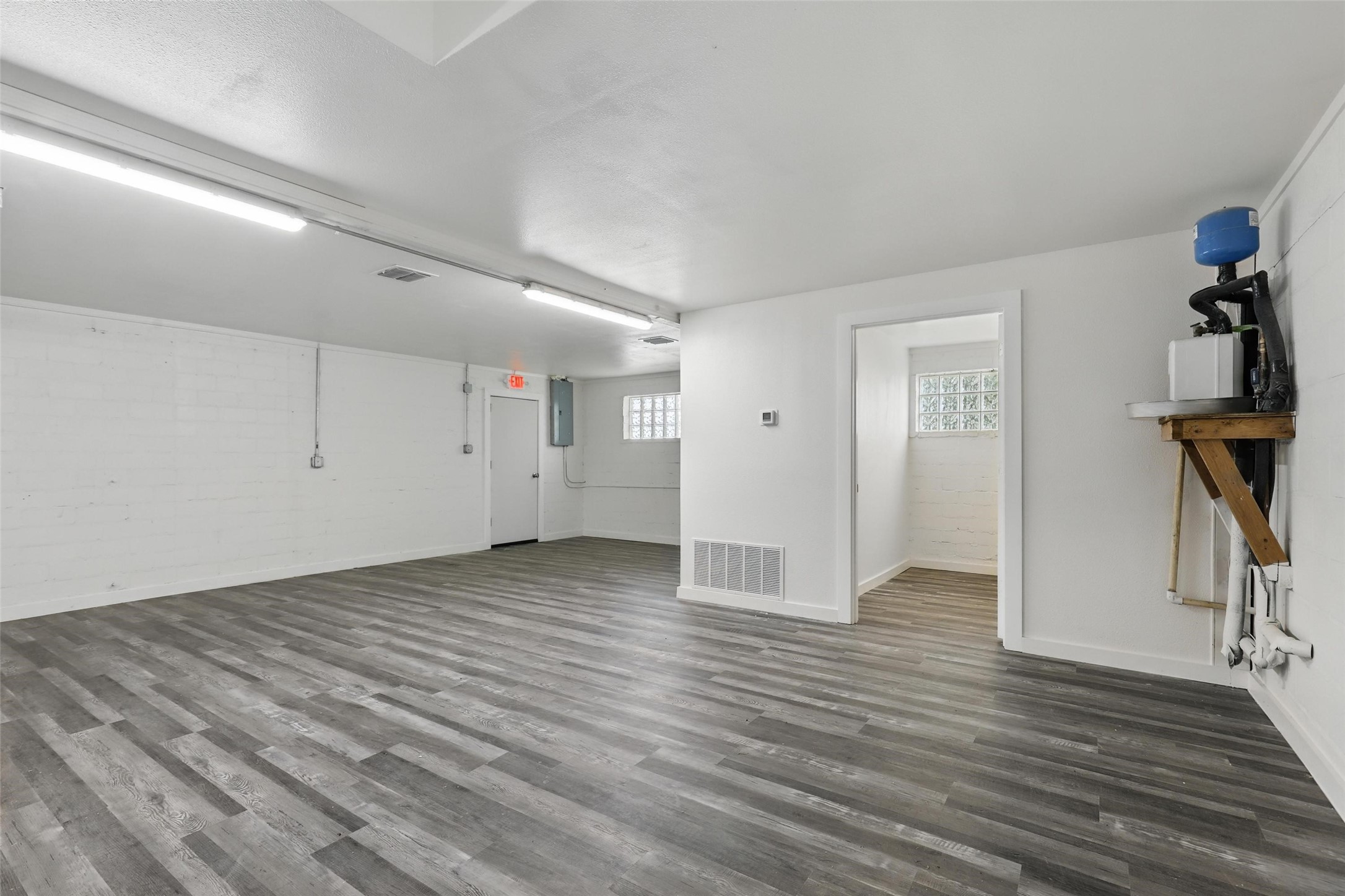 129 N Magnolia Street Crowley TX 76036