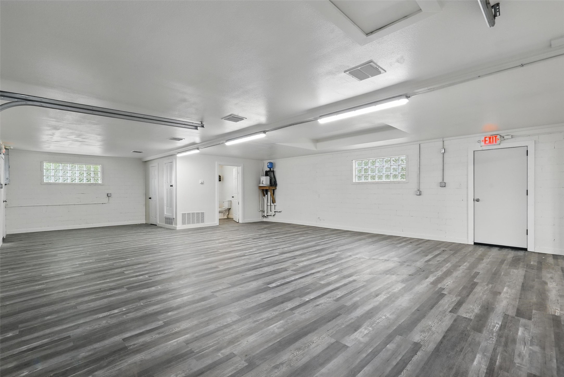 129 N Magnolia Street Crowley TX 76036