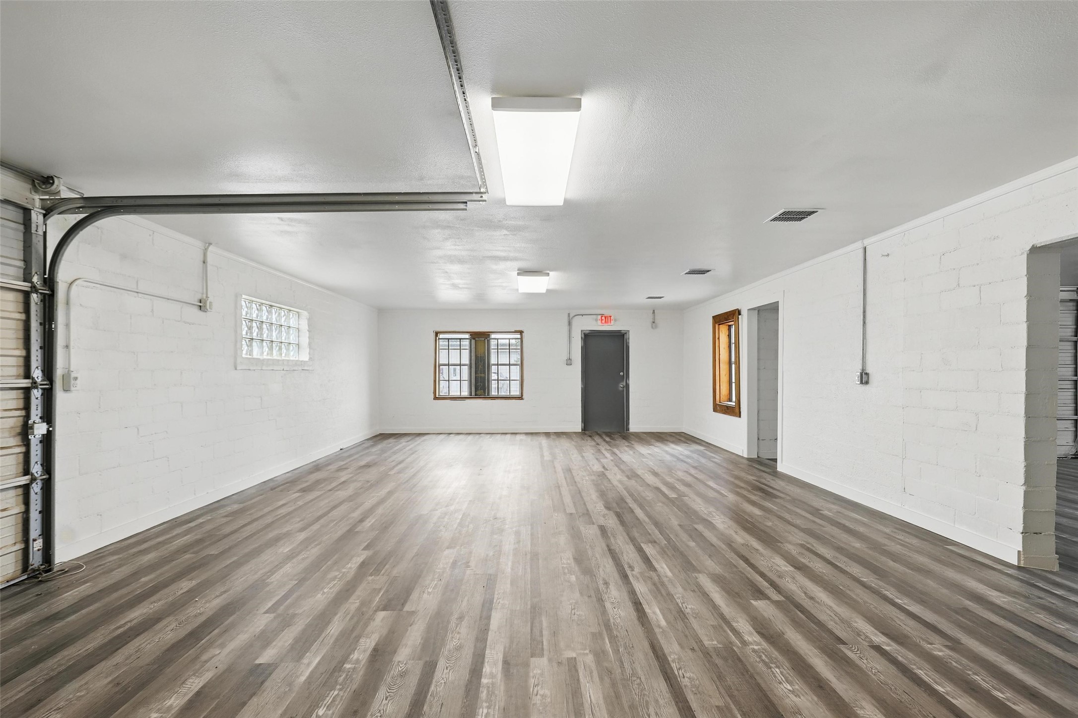 129 N Magnolia Street Crowley TX 76036