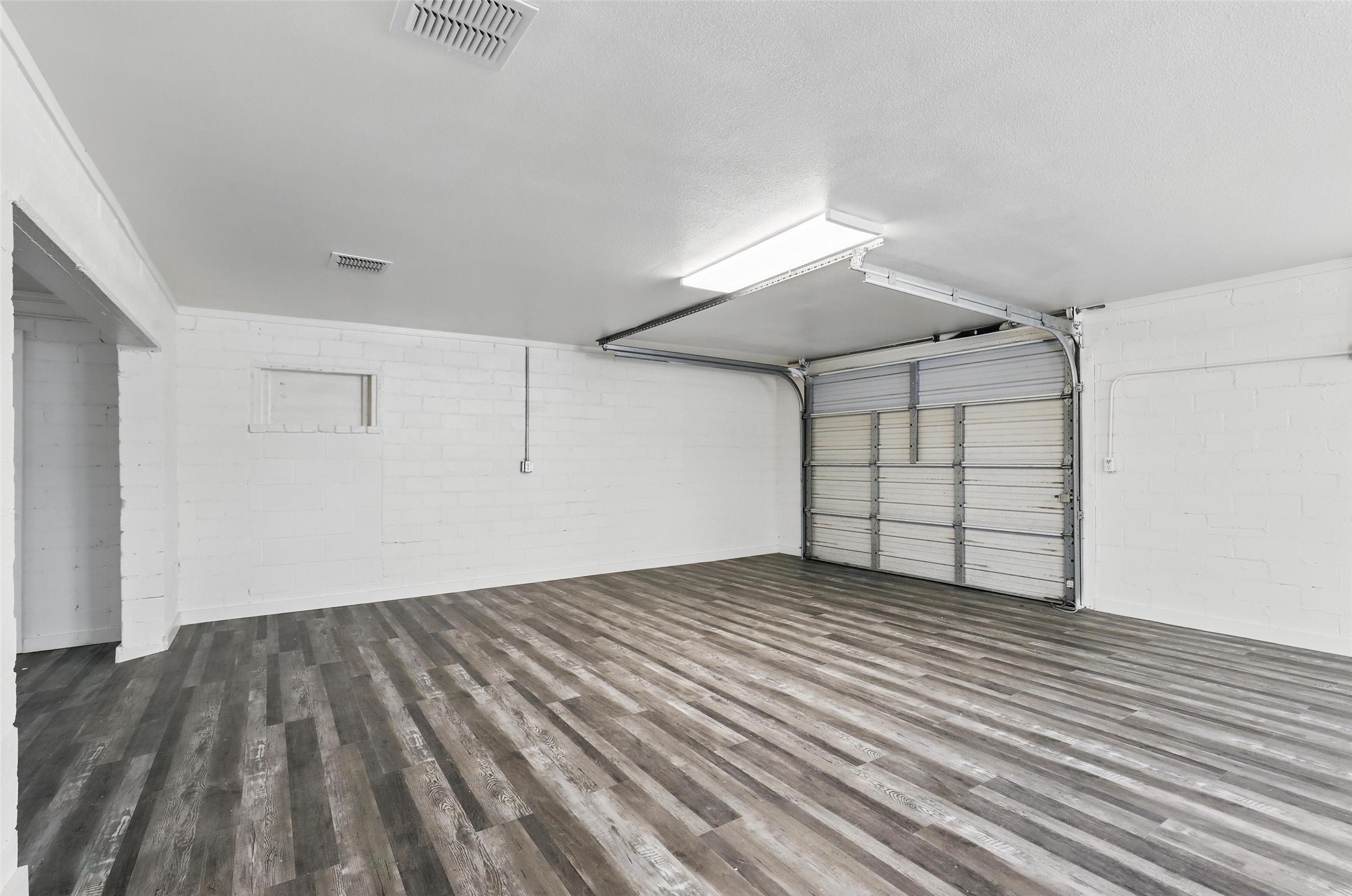 129 N Magnolia Street Crowley TX 76036