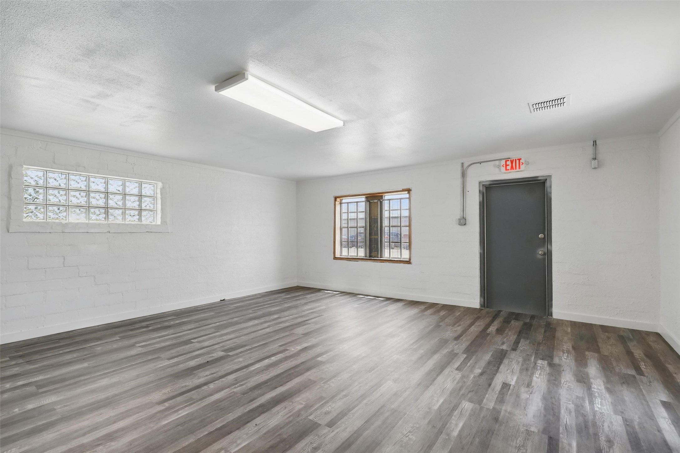 129 N Magnolia Street Crowley TX 76036