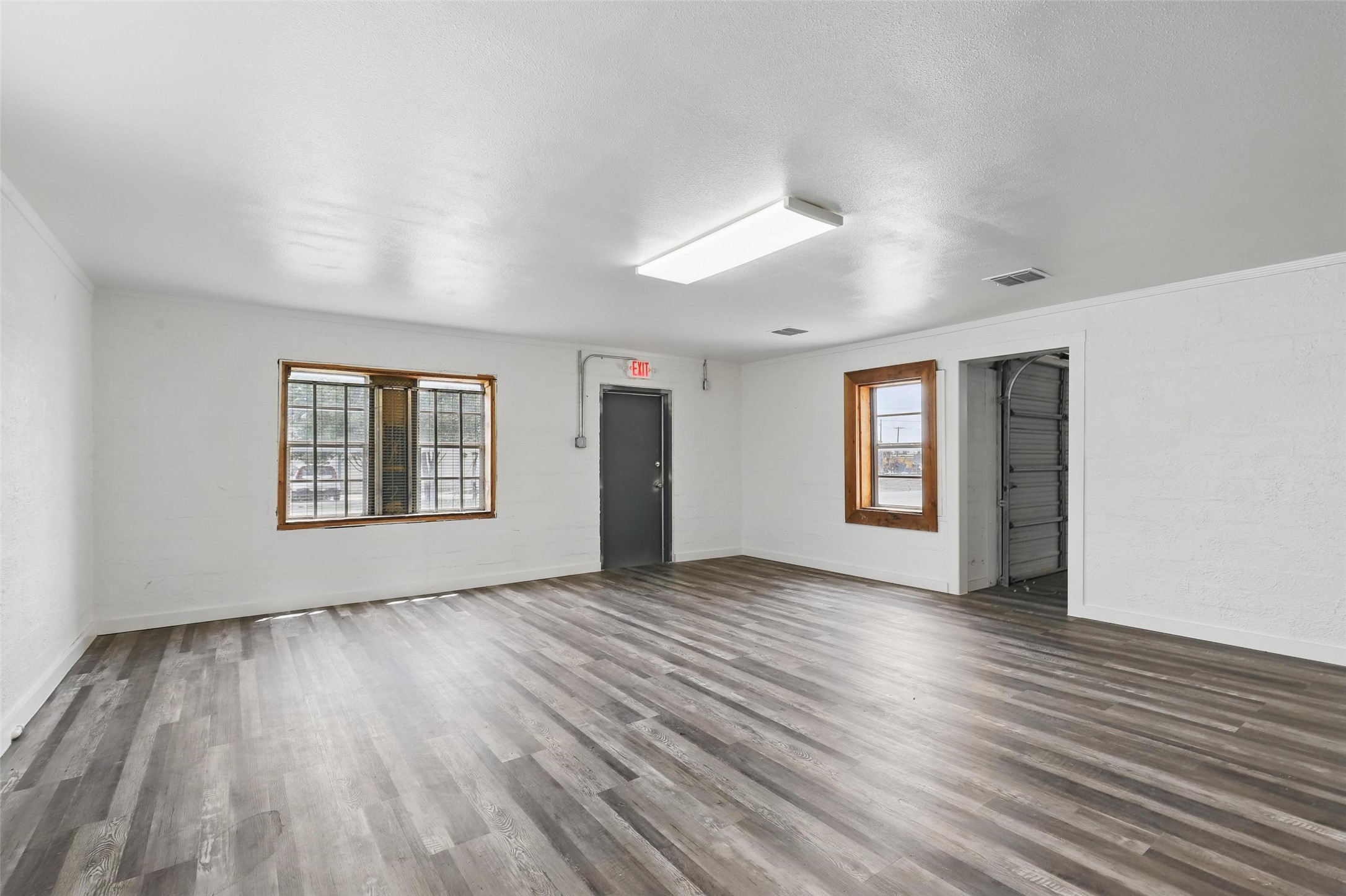 129 N Magnolia Street Crowley TX 76036