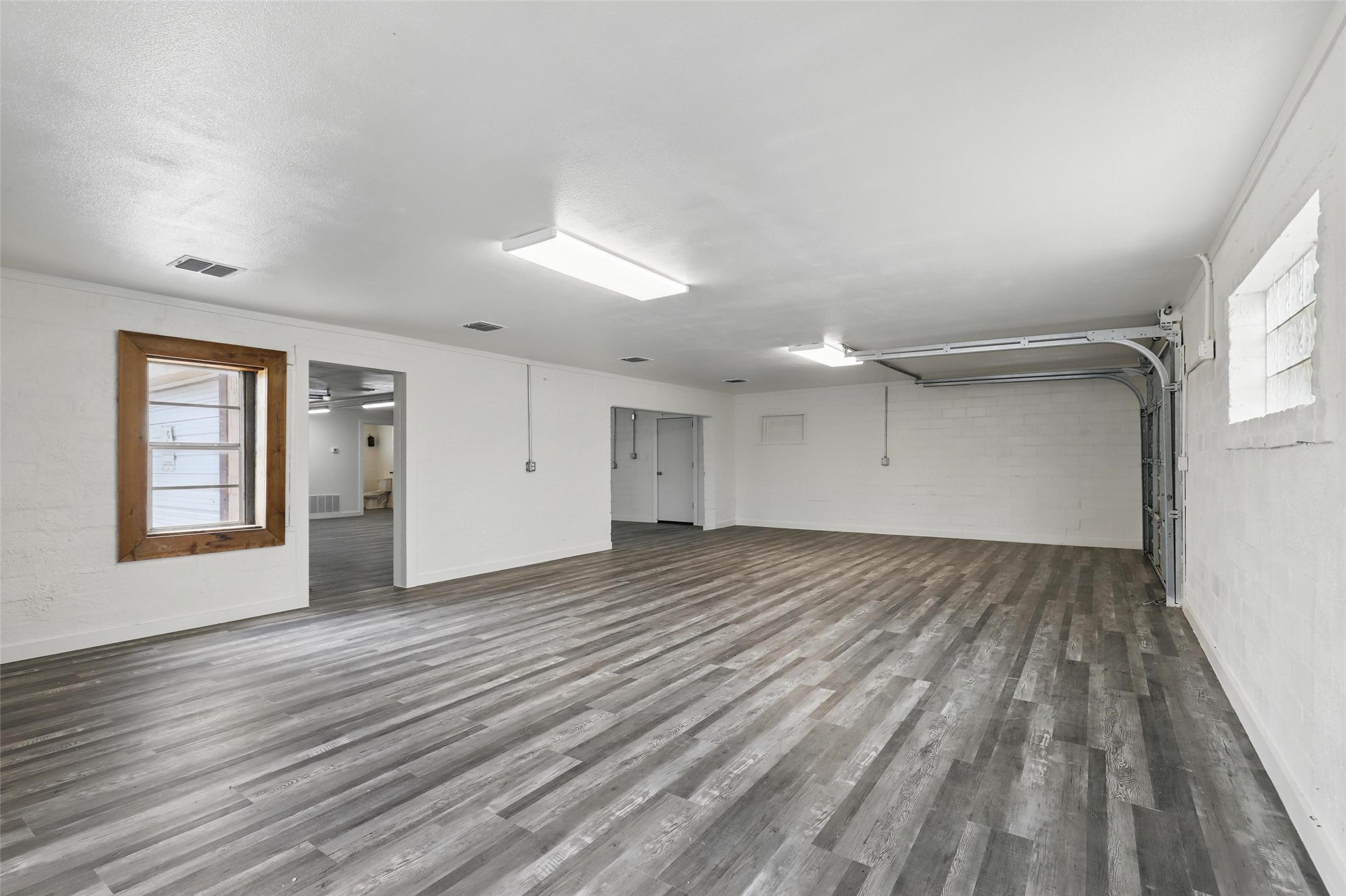 129 N Magnolia Street Crowley TX 76036