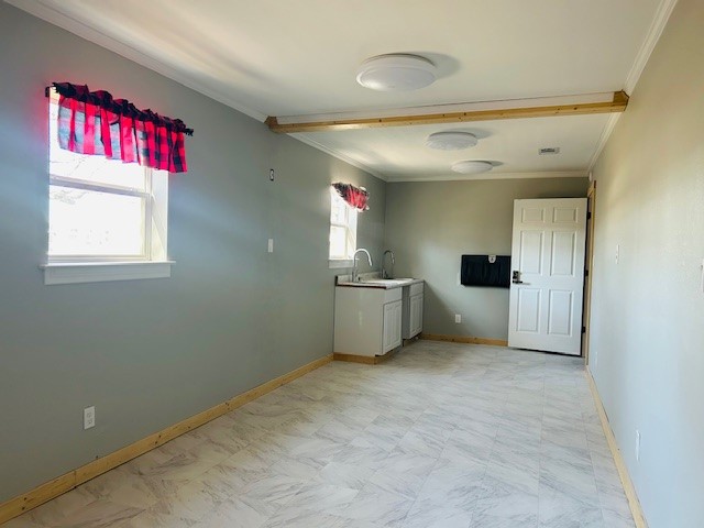 102 S Collins Howe TX 75459