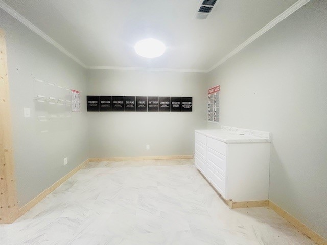102 S Collins Howe TX 75459