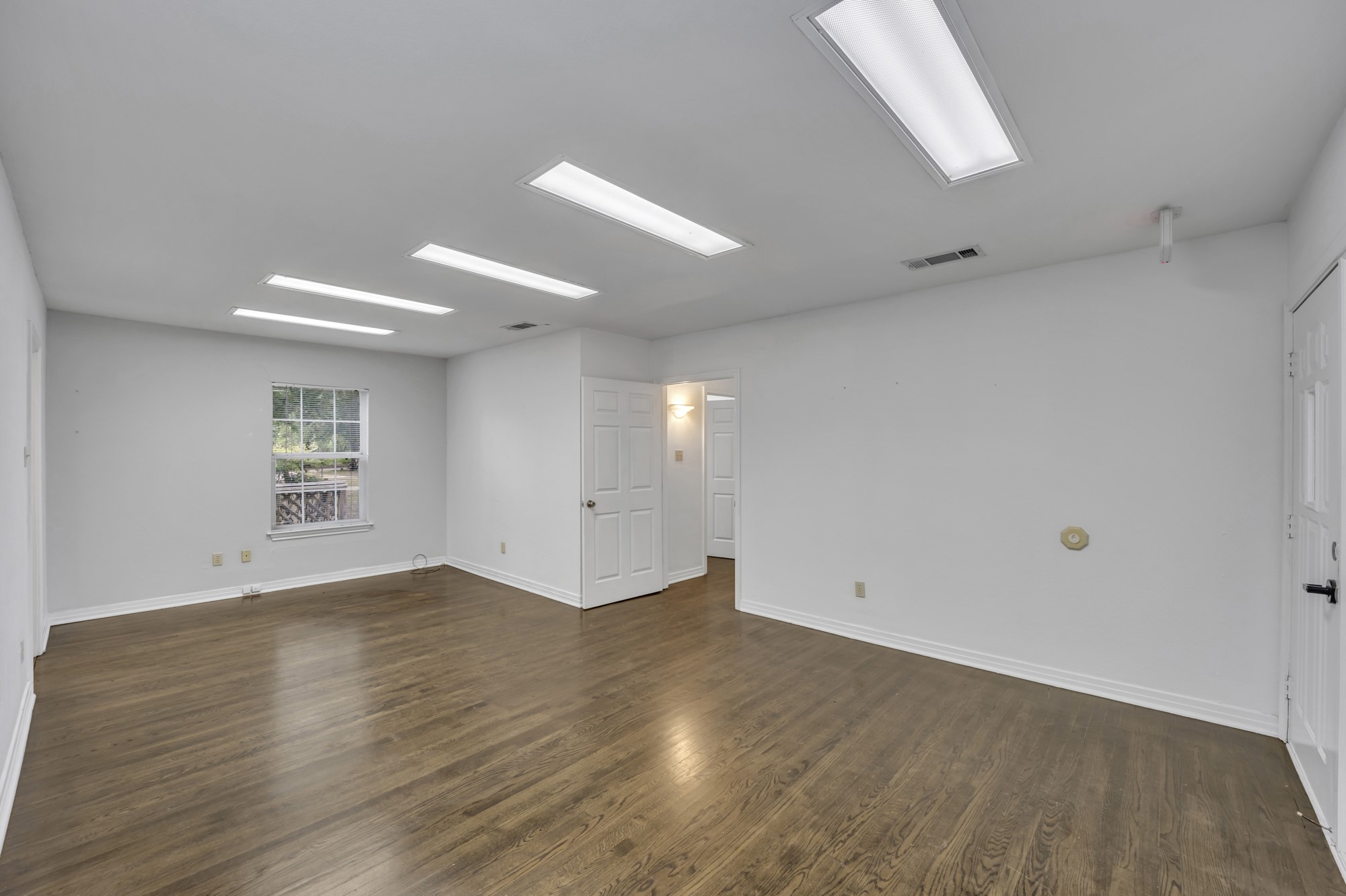 1313 W Abram Street Arlington TX 76013