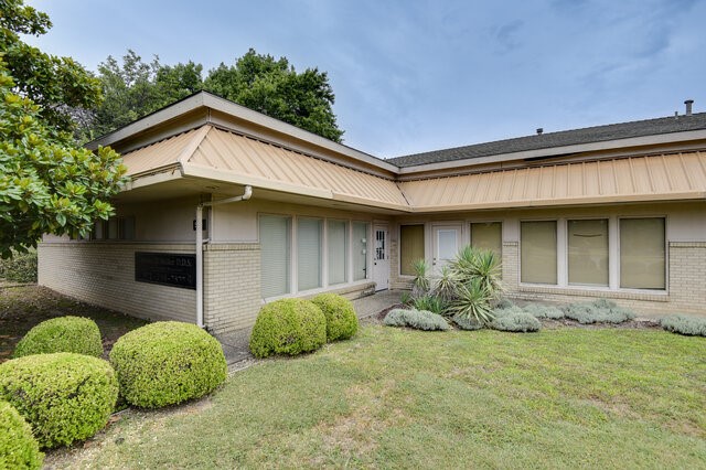 539 W Wheatland Road Duncanville TX 75116