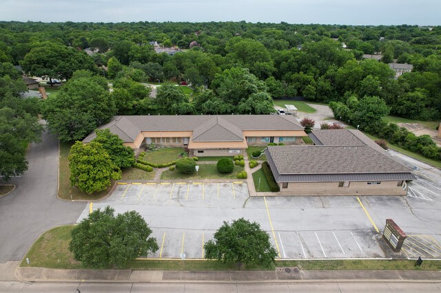 539 W Wheatland Road Duncanville TX 75116