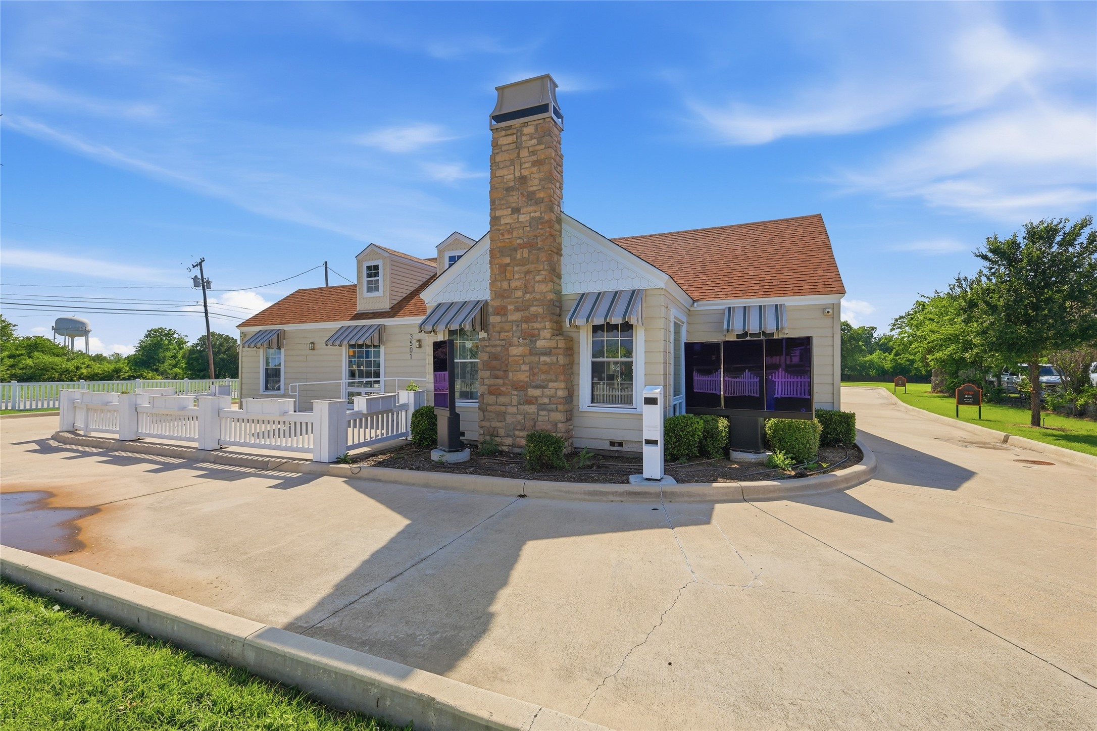 3501 Denton Highway Haltom City TX 76117