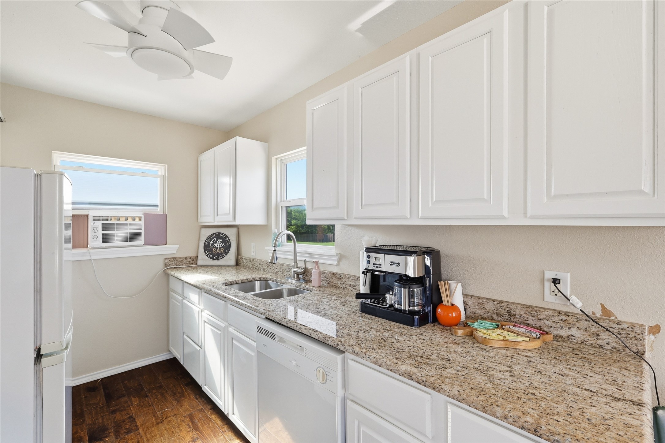3501 Denton Highway Haltom City TX 76117