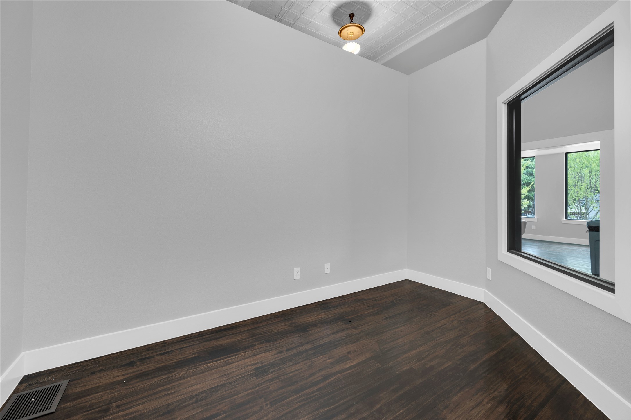 501 W Avenue F Midlothian TX 76065