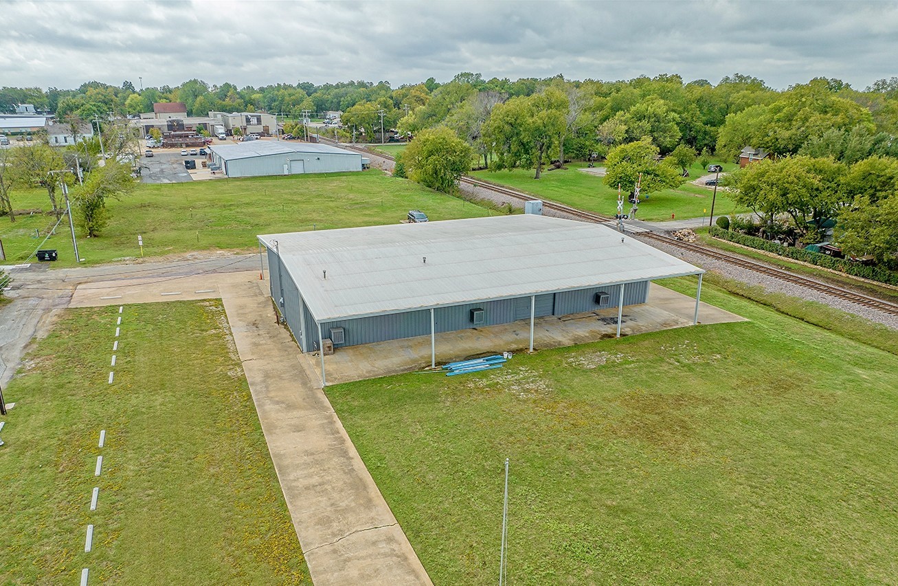 224 W Liberty Street Pilot Point TX 76258