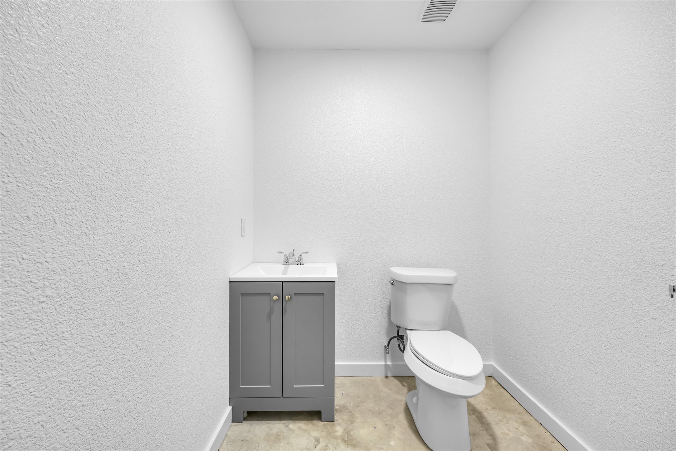114 E Calhoun Street Rice TX 75155