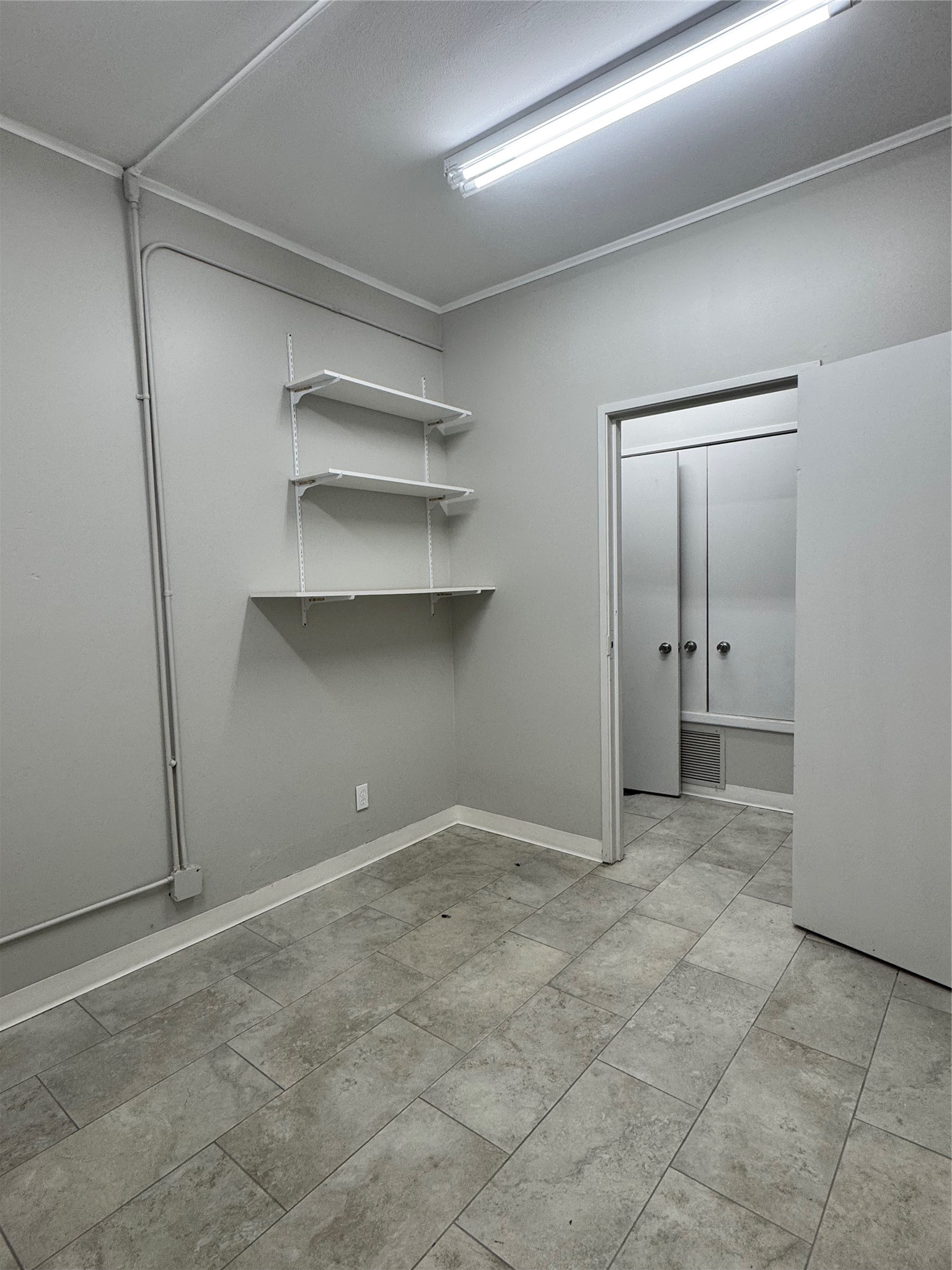 300 N Washington Street Kaufman TX 75142