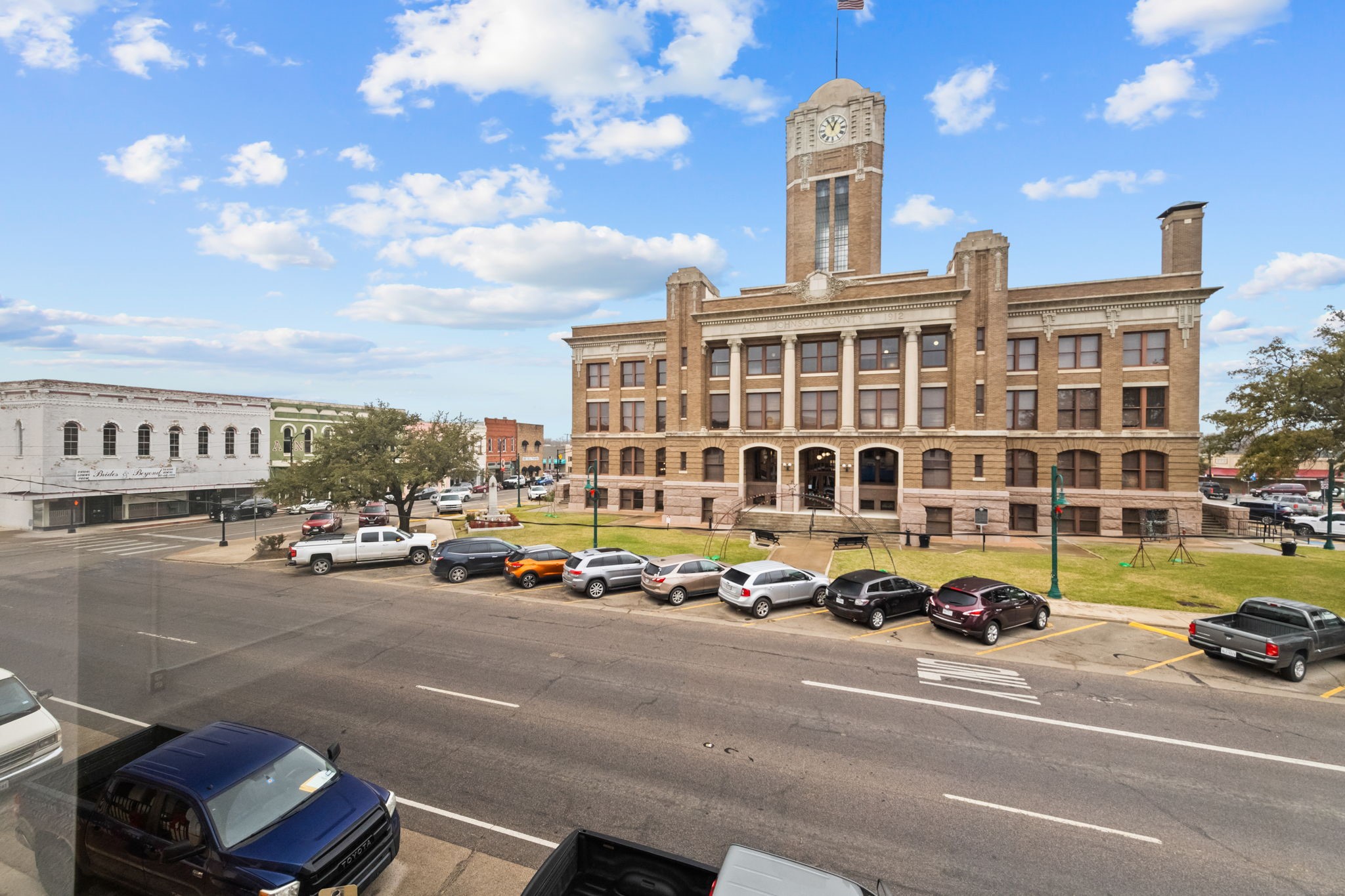 10 N Caddo Street Cleburne TX 76031