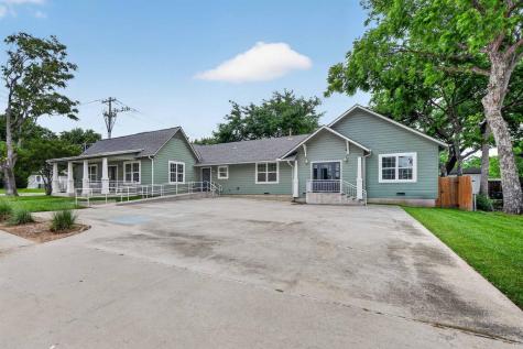 151 W Walters Street Lewisville TX 75057