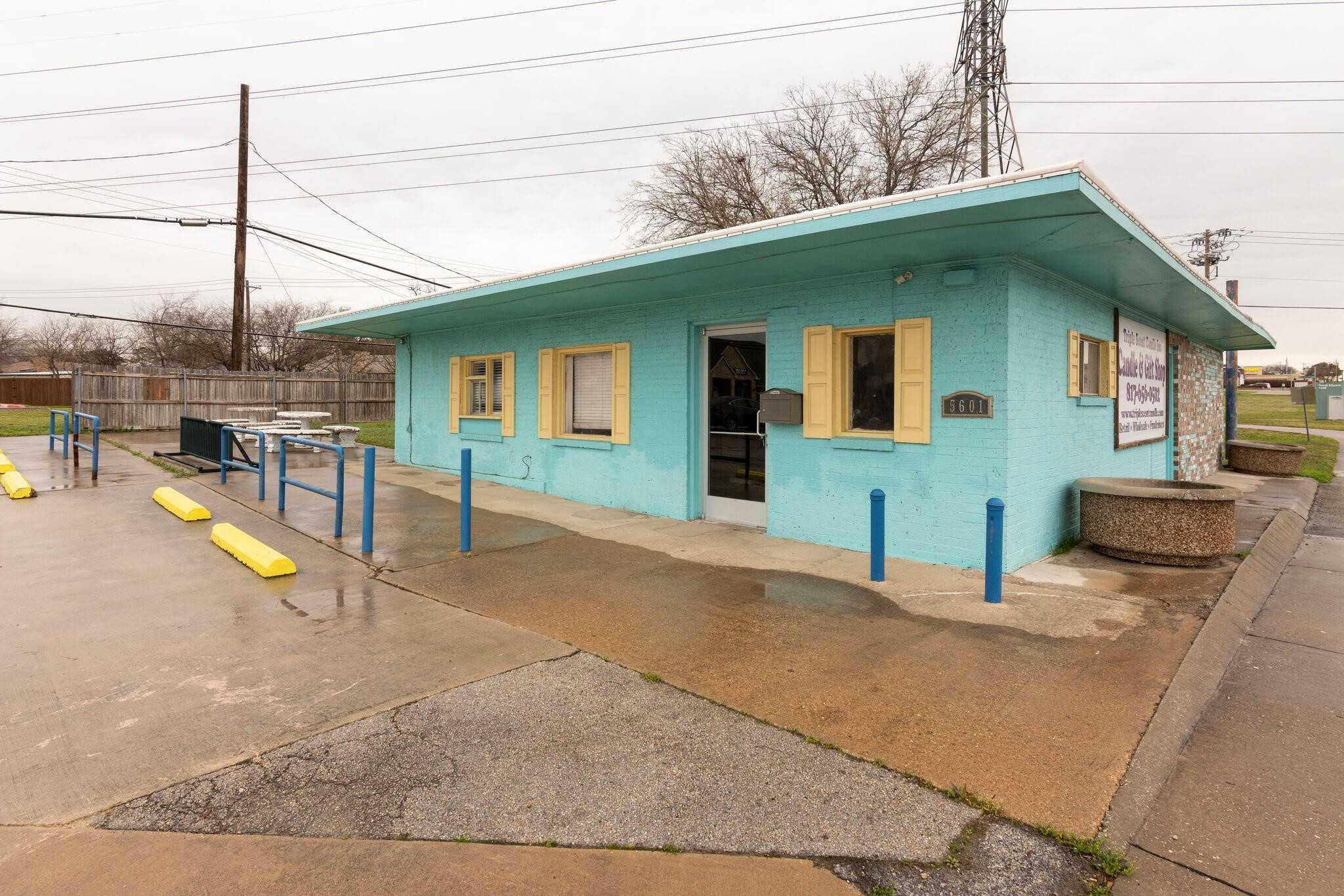 5601 Davis Boulevard North Richland Hills TX 76180
