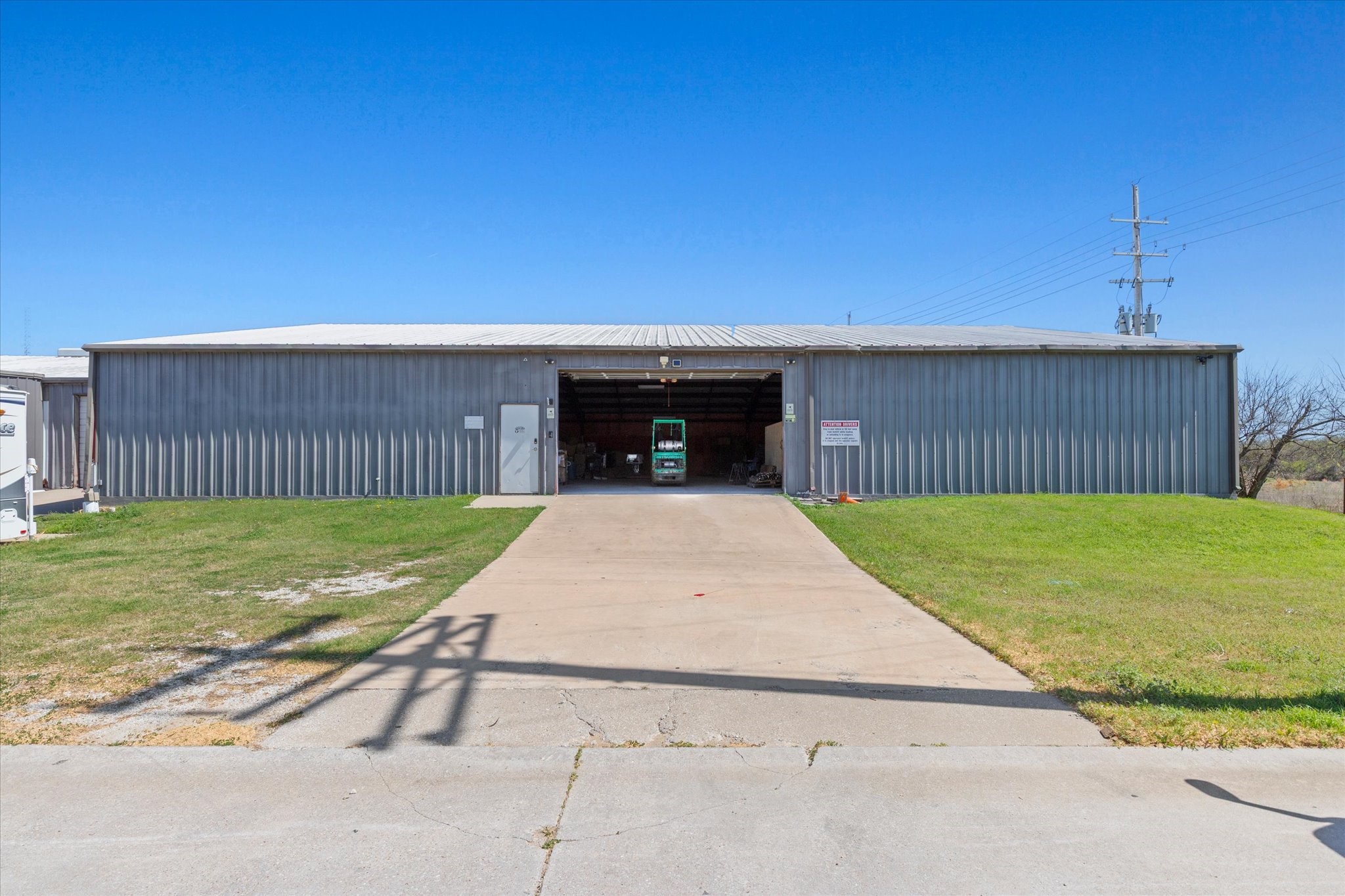 901 Mcdonald Drive E Pilot Point TX 76258
