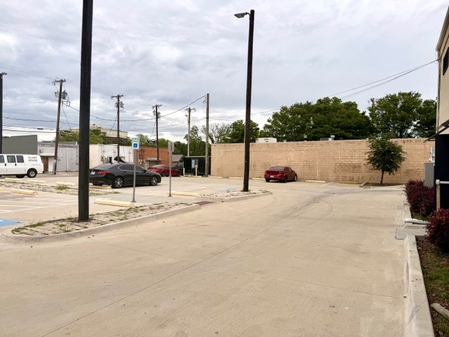 124 S Hastings Street Irving TX 75060