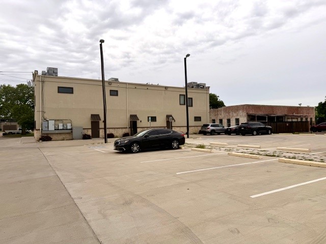 124 S Hastings Street Irving TX 75060