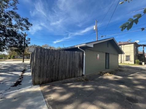 1110 S Armstrong Avenue Denison TX 75020