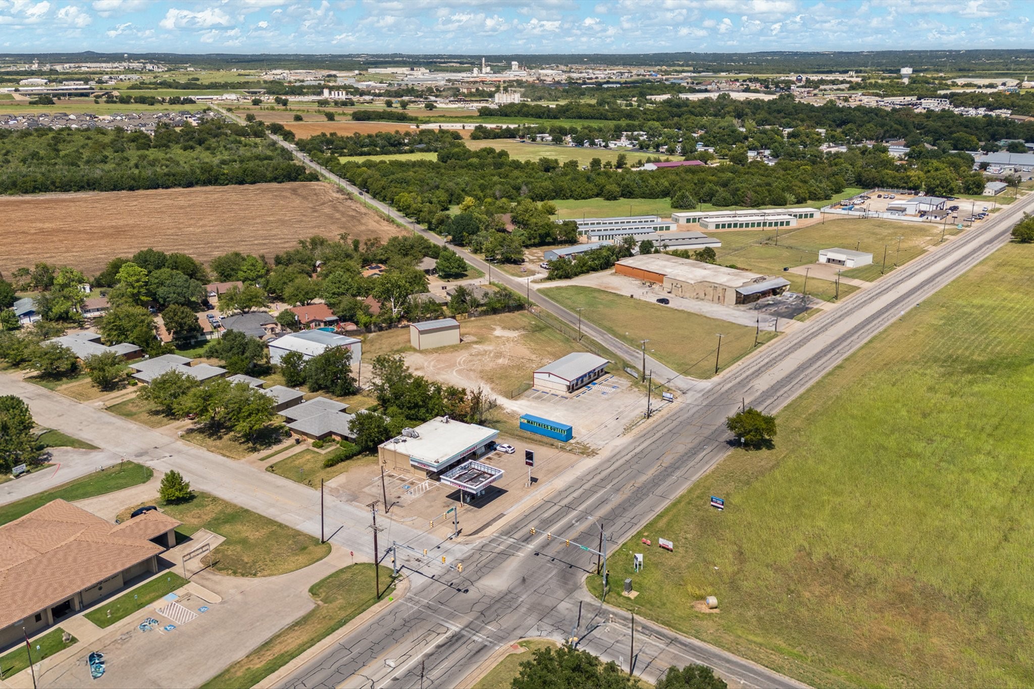 500 W Kilpatrick Street Cleburne TX 76033