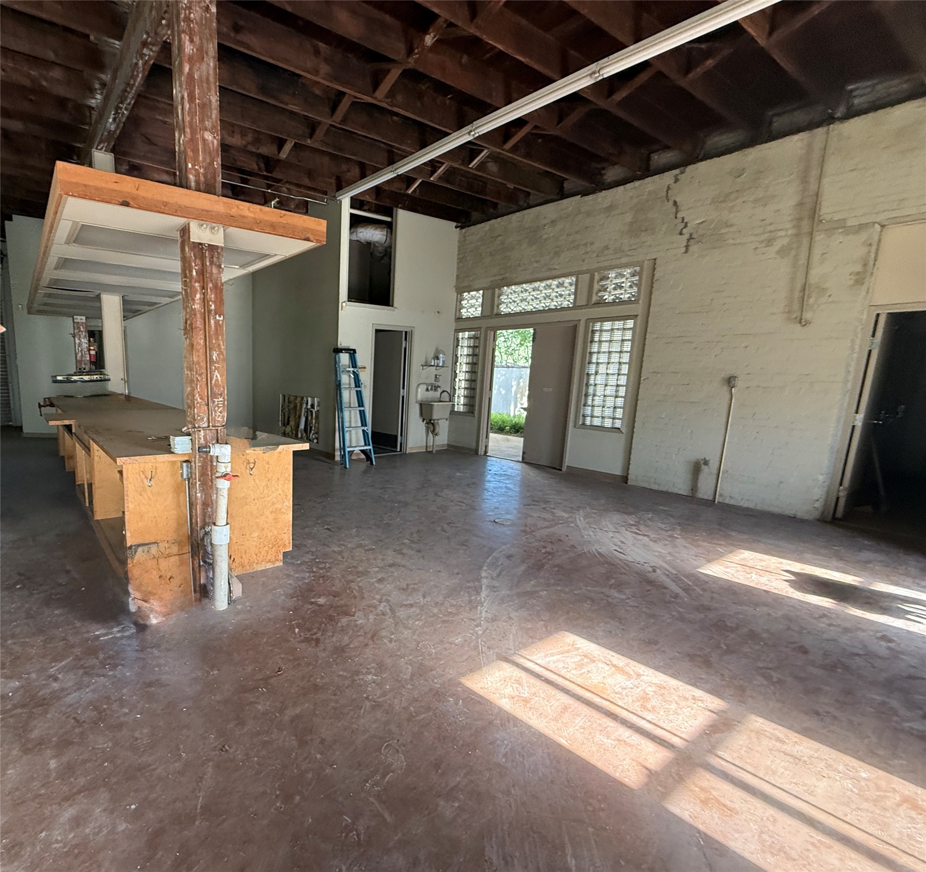 265 SE 1st Street Paris TX 75460