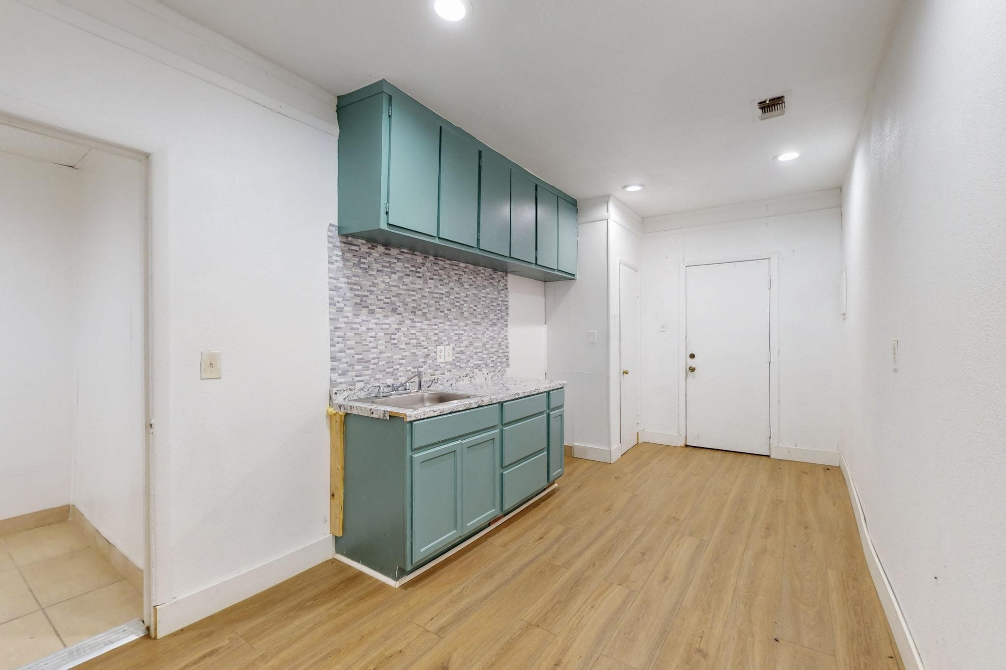 630 Dalworth Street Grand Prairie TX 75050